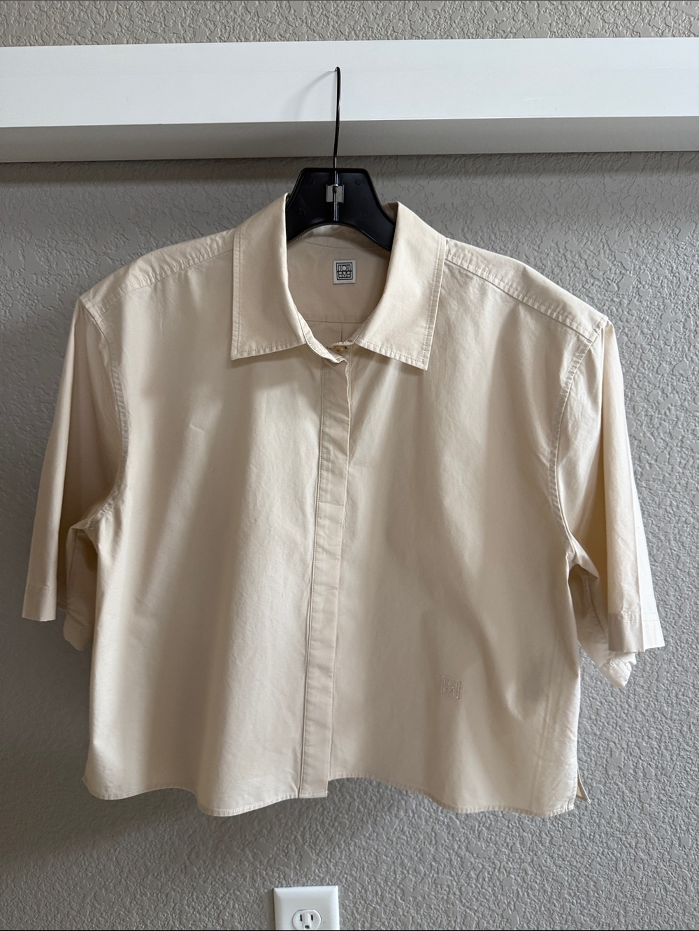 Toteme Cream Short-Sleeve Cropped Button Front Shirt Sz 38 (US 6)